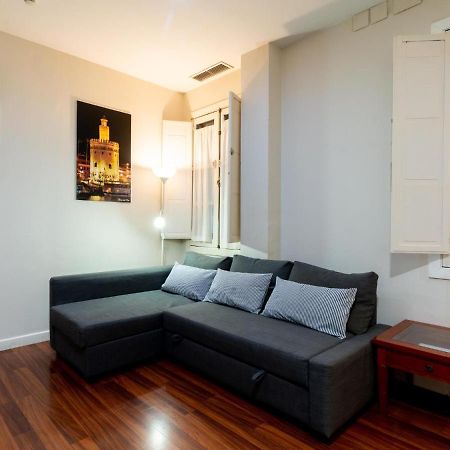 Apartamento Holi-Rent Lumbreras Sevilla Exterior foto
