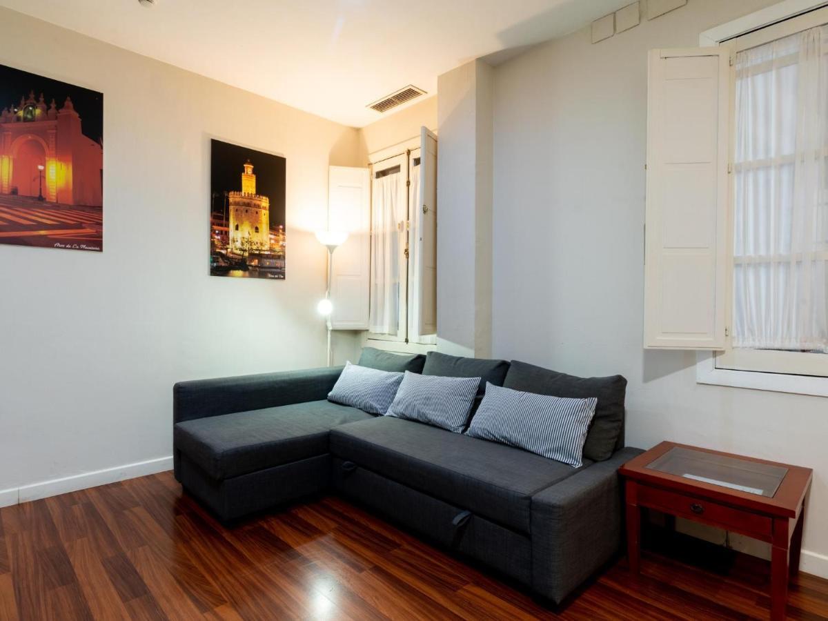 Apartamento Holi-Rent Lumbreras Sevilla Exterior foto