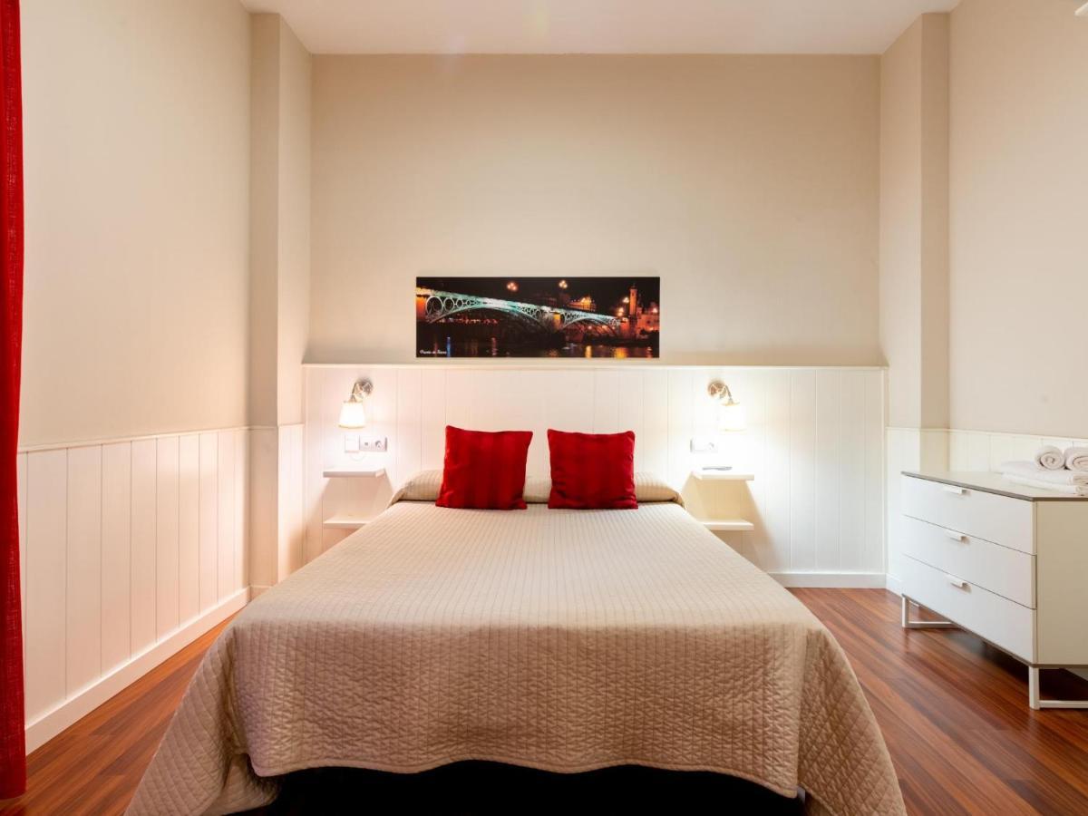 Apartamento Holi-Rent Lumbreras Sevilla Exterior foto