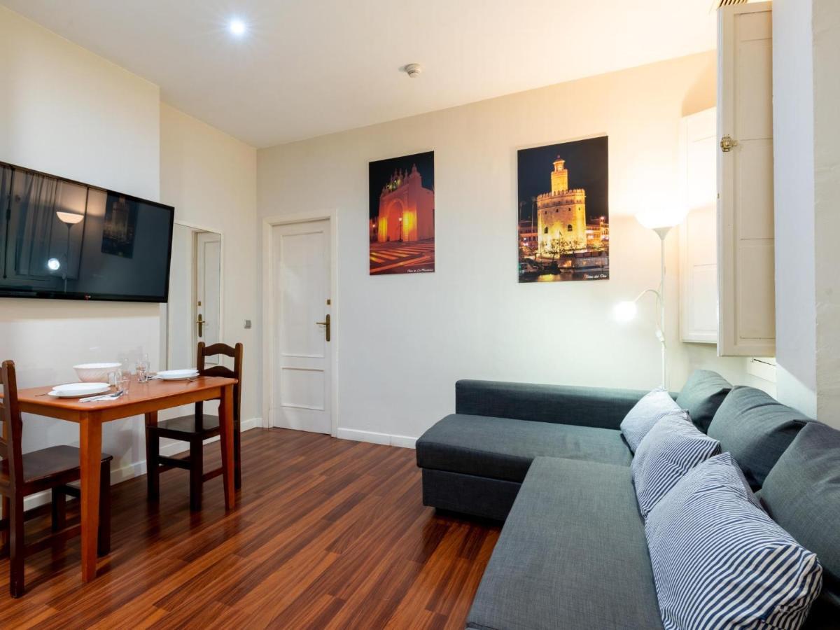 Apartamento Holi-Rent Lumbreras Sevilla Exterior foto