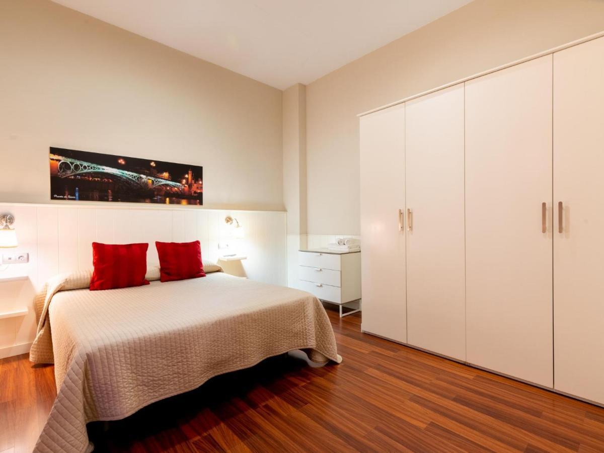 Apartamento Holi-Rent Lumbreras Sevilla Exterior foto
