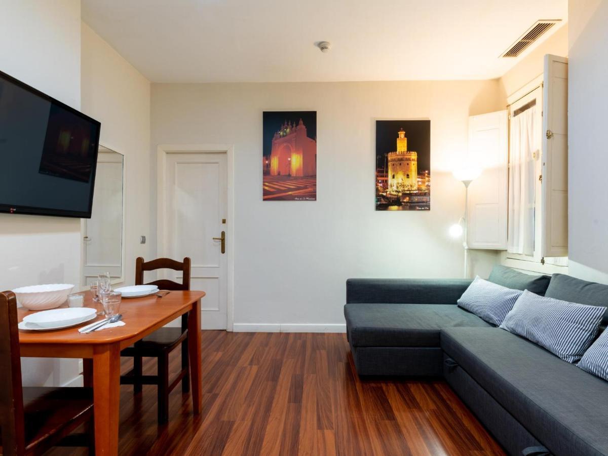Apartamento Holi-Rent Lumbreras Sevilla Exterior foto